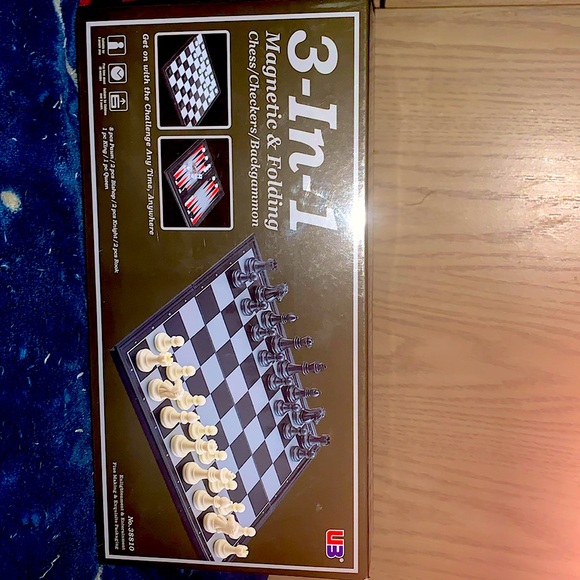 3 in 1 chess/checkers/backgammon. Never used brand new comes with box. - Picture 1 of 3